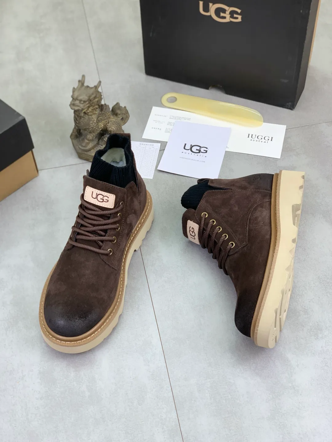 Men's men's shoes P620 New arrival🆕🆕🆕 IUGGI men's British retro Martin boots Winter new men's outdoor hiking boots First layer of cowhide on the outside Wool on the inside Comfortable and warm Rubber sole sole Non-slip and firm Trendy and fashionable Casual and versatile Size: 39-44 (customized for 45) Color: three colors